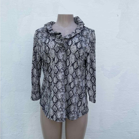 Lulu-B Tops - Lulu-B Black and White Snake Print Blouse